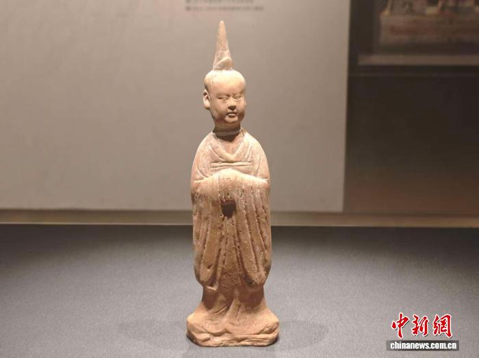陕西唐代墓发现多件罕见陶俑为研究道教文化提供新线索- 新华网客户端