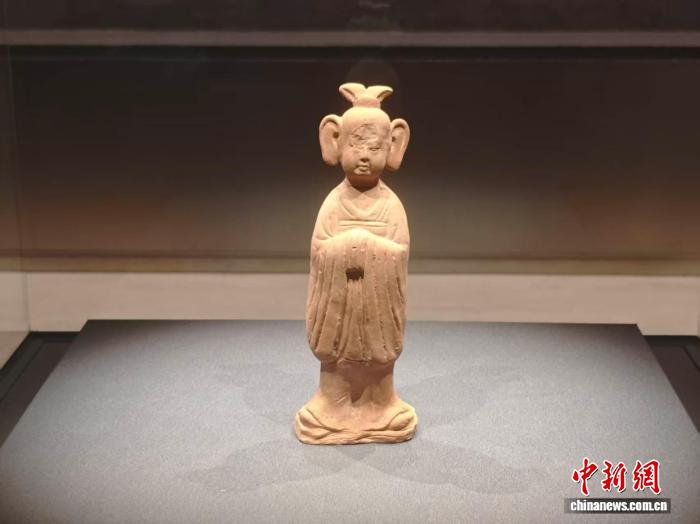 陕西唐代墓发现多件罕见陶俑为研究道教文化提供新线索- 新华网客户端